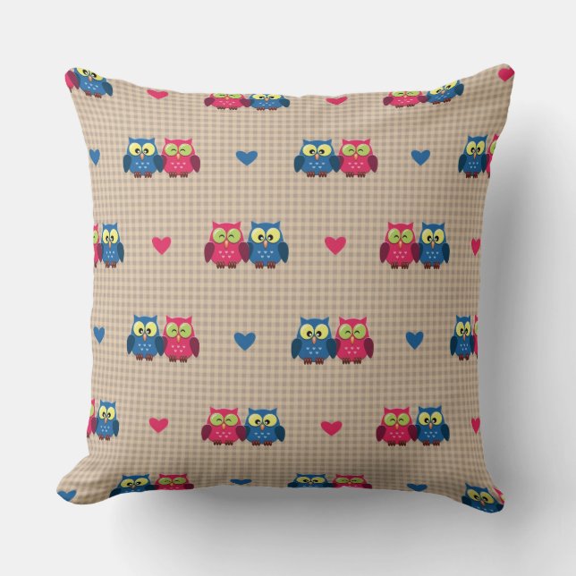 Checked pattern with love owls cushion (Front)