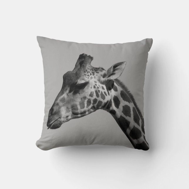 Cheeky giraffe cushion (Front)