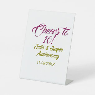 Cheers to 10th wedding anniversary mauve golden na pedestal sign