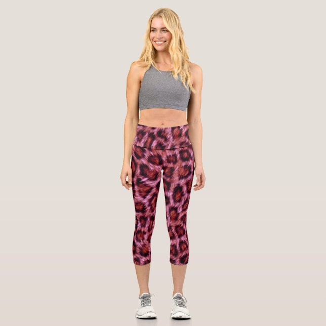 cheetah vibes capri leggings (Front)
