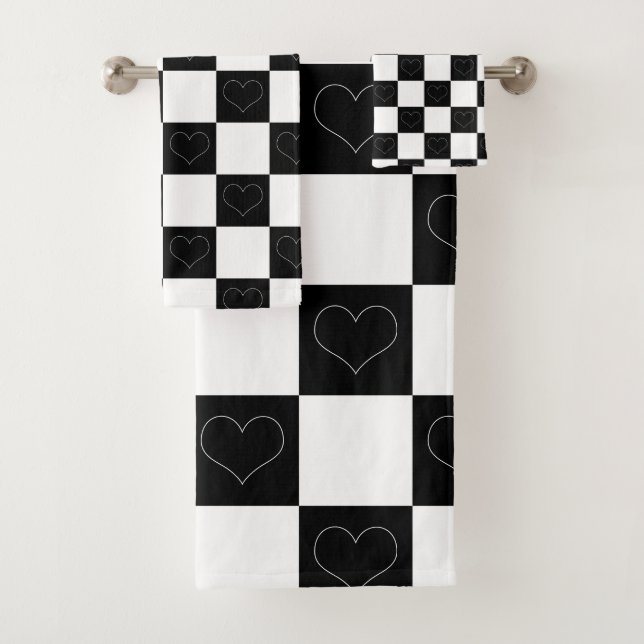 Chequerboard Hearts in Black and White Bath Towel Set (Insitu)