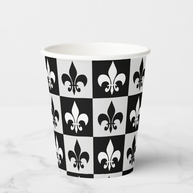Chequered Black White Fleur-De-Lis Pattern  Paper Cups (Front)