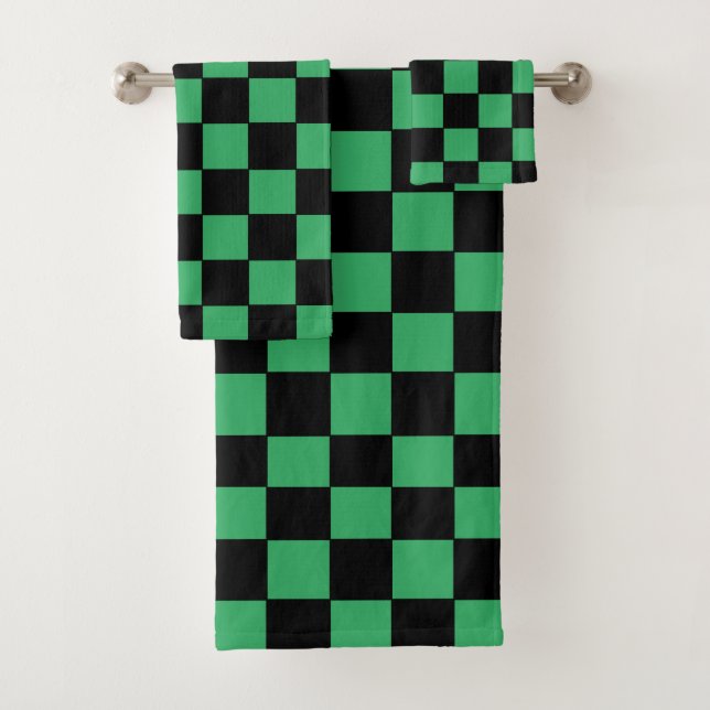 Chequered Green and Black Bath Towel Set (Insitu)