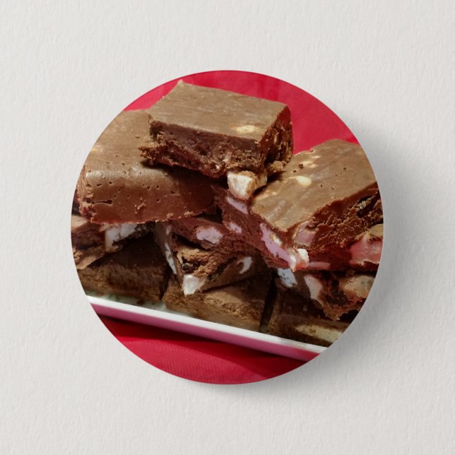 Cherry Chocolate Marshmallow Fudge On A Plate 6 Cm Round Badge (Front)