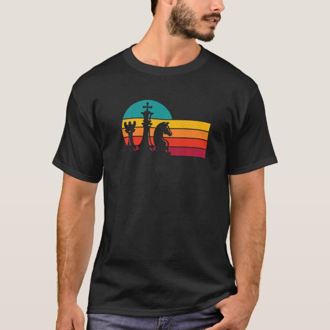 Chess Retro Graphic Chess Player Checkmate Board G T-Shirt (Front)