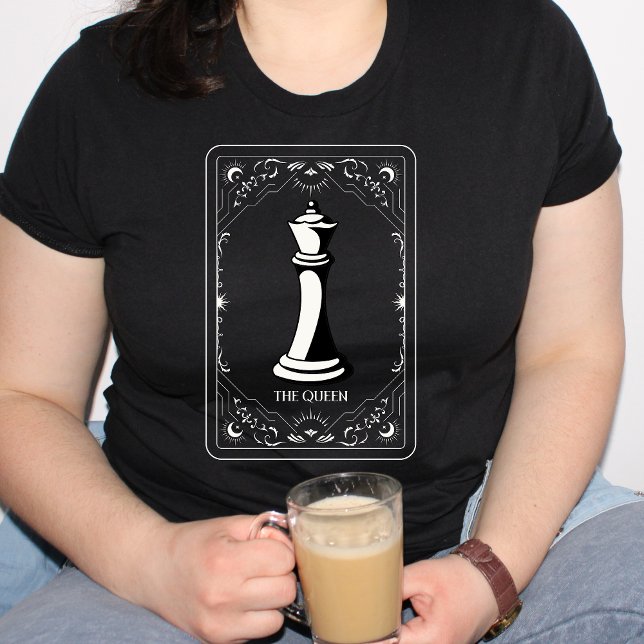 Chess tarot card The Queen minimalist aesthetic T-Shirt (Creator Uploaded)