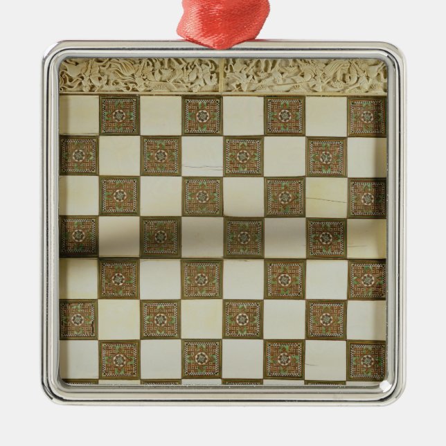 Chessboard Metal Tree Decoration (Front)