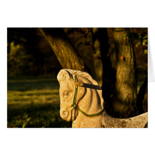 Chestnut Horse (Front Horizontal)