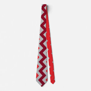 Chevron pattern in shades of red tie
