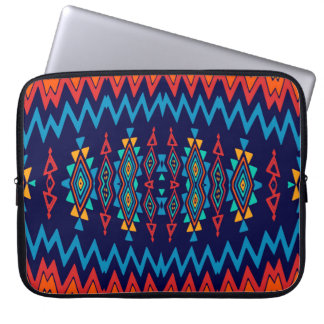 Chevrons and rhombus abstract design laptop sleeve