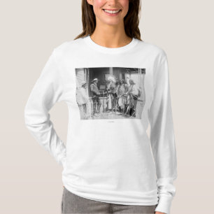 Cheyenne Men Converse with White T-Shirt