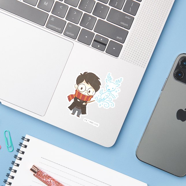 Chibi HARRY POTTER™ Patronus (Laptop w/ iPhone)