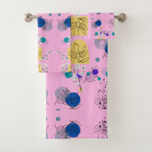 Chic Modern abstract flowers on pink Bath Towel Set