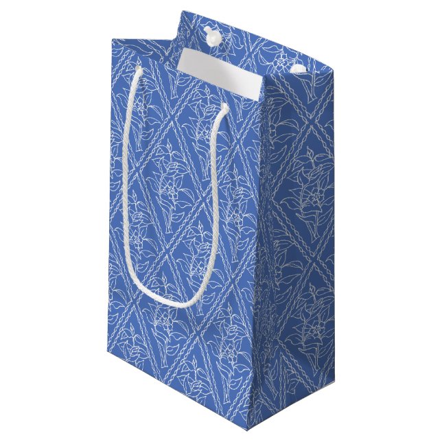 Chic Periwinkle Blue Floral Diamond Pattern Small Gift Bag (Front Angled)