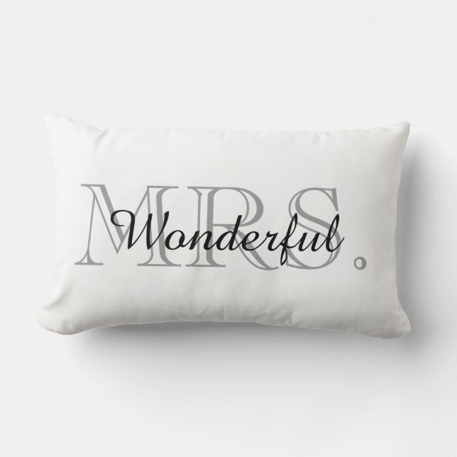 CHIC PILLOW_"MRS. WONDERFUL" LUMBAR CUSHION (Front)