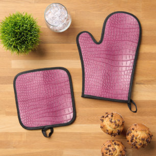 Chic Pink Animal  Oven Mitt & Pot Holder Set