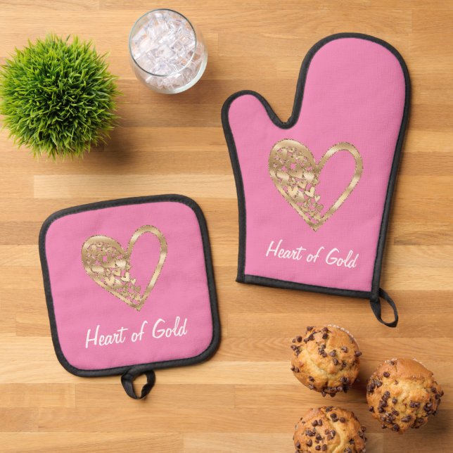 Chic Pink Heart of Gold Oven Mitt & Pot Holder Set (Top Down)