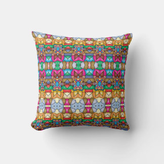 Chic Prints: Trending Throw Pillow Designs