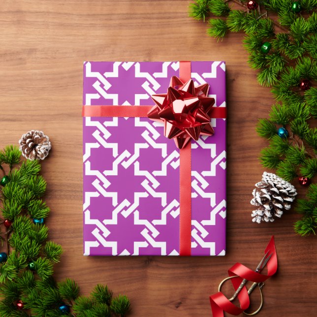 Chic purple interlocking pattern monogram wrapping paper (Holiday Gift)