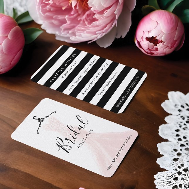 Chic & Stylish Wedding Dress Bridal Boutique Business Card (Chic & Stylish Wedding Dress Bridal Boutique Business Card)