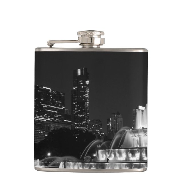 Chicago Grant Park Grayscale Hip Flask (Front)