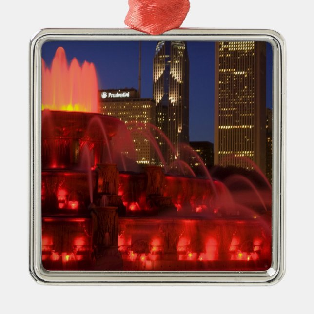 Chicago, Illinois, Buckingham Fountain Metal Tree Decoration (Front)