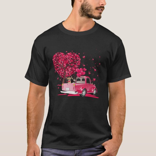 Chihuahua Couple Truck Happy Valentine s day T-Shirt (Front)
