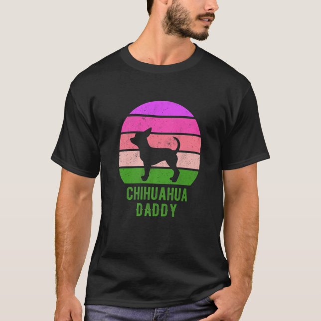 Chihuahua Dog Dad Daddy Vintage Retro T-Shirt (Front)