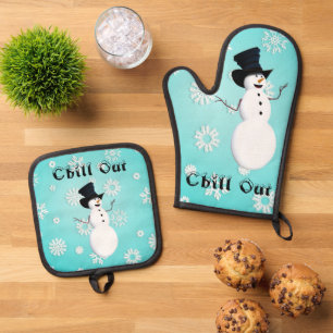 Chill Out Oven Mitt & Pot Holder Set