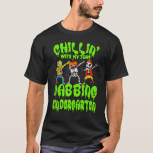 Chillin with my Zombie Pumpkin Skeleton Kindergart T-Shirt