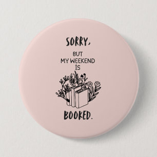 Chilling book-worm 7.5 cm round badge