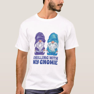 Chilling With My Gnomie Cute Gnome Art T-Shirt