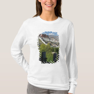 China, Tibet, Lhasa, Potala Palace 2 T-Shirt