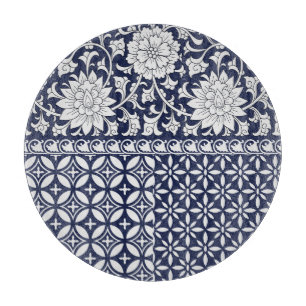 Chinese Elegance: Seamless Ornament Cutting Board