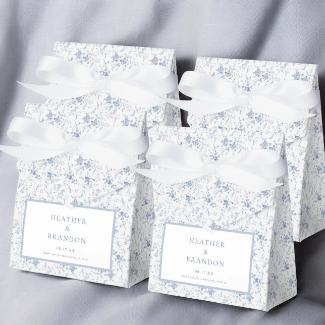 Chinoiserie Vintage Floral Blue Wedding Favour Box (Creator Uploaded)