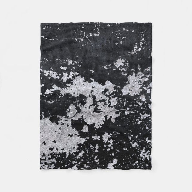 Chipped black paint fleece blanket (Front)