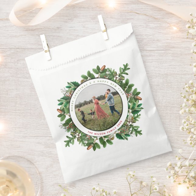 Christmas Acorn Wreath Family Photo  Favour Bags (Clipped)