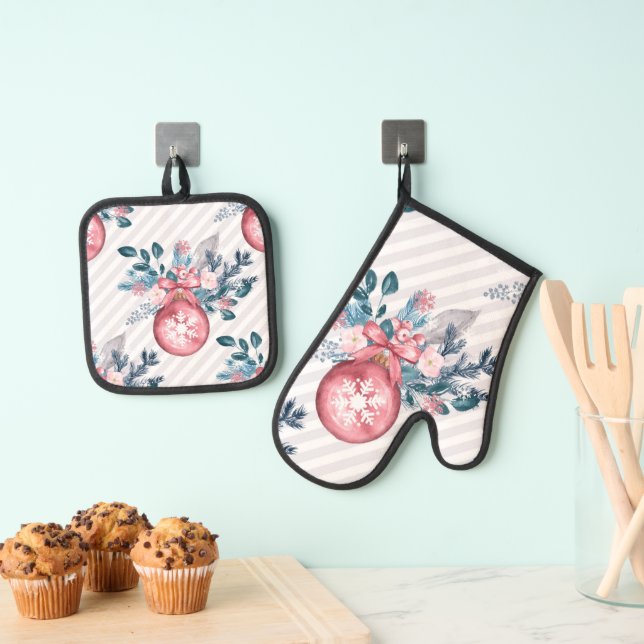 Christmas Ball Pink Oven Mitt & Pot Holder Set (Insitu(Hanging))