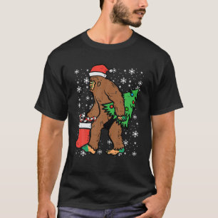 Christmas Bigfoot Santa Funny Xmas Sasquatch Men W T-Shirt