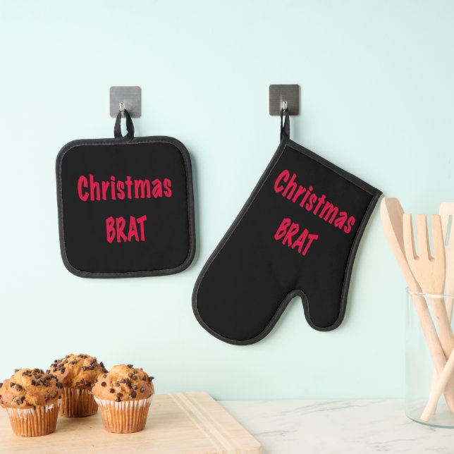 Christmas Brat Red On Black Oven Mitt & Pot Holder Set (Insitu(Hanging))