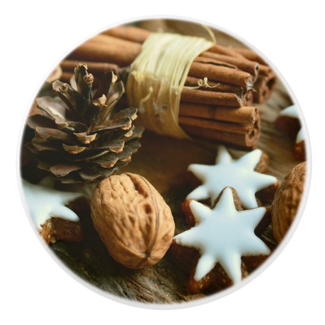 Christmas Cinnamon Sticks and Stars Ceramic Knob (Front)