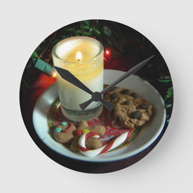 Christmas Cookie Candle III Round Clock (Front)