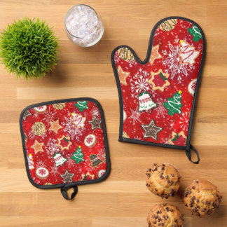 Christmas Cookies and Snowflakes on Red Oven Mitt & Pot Holder Set
