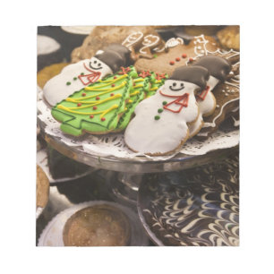 Christmas cookies on display in a New York city Notepad