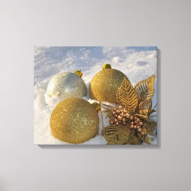Christmas Decorations canvas print (Front)
