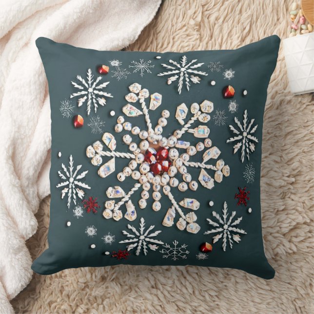  Christmas Embroidered Snowflake Throw Pillow   (Blanket)