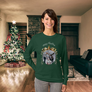 Christmas green gold bauble family photo T-Shirt