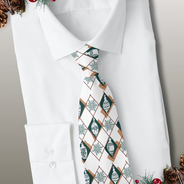 Christmas Holiday Scandinavian Red Green Pattern Tie (Creator Uploaded)