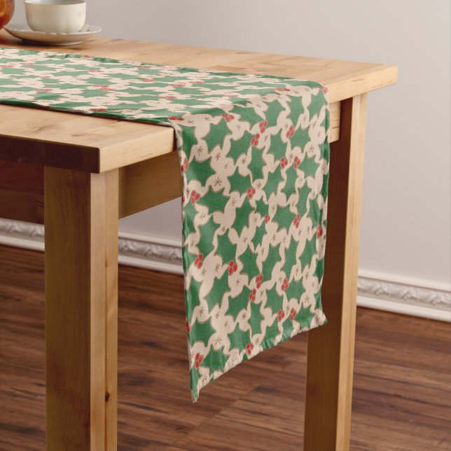 Christmas Holly Short Table Runner (In Situ)