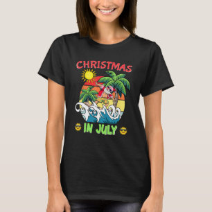 Christmas In July  Santa Surfing Summer Beach Vaca T-Shirt